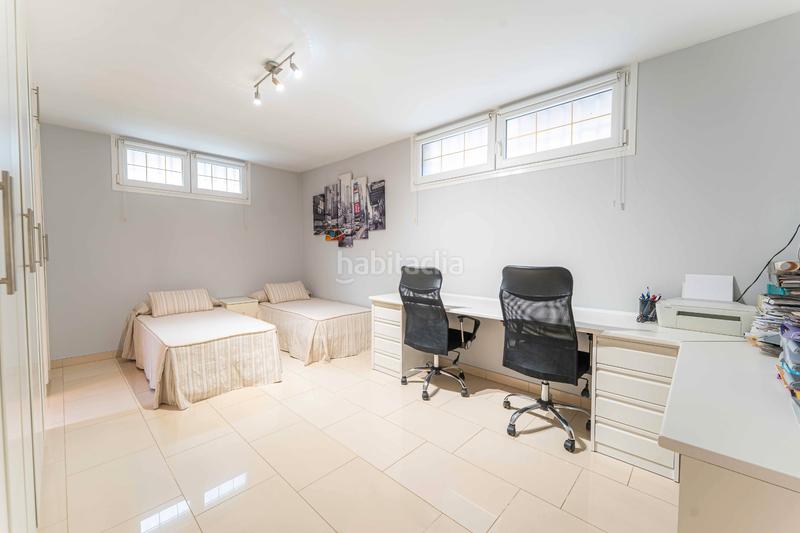 Foto ac070c4f-da3a-4f4c-88cb-ecb6d84fe1ce. Chalet avec cheminée chauffage parking piscine dans Arroyomolinos