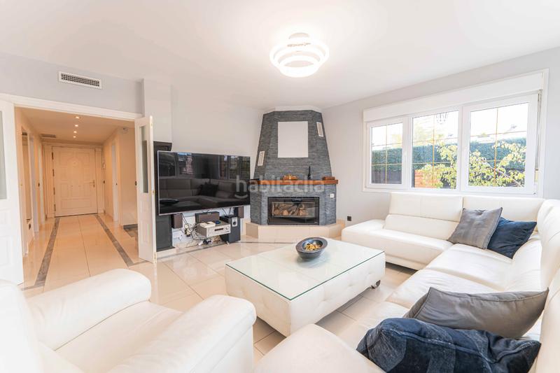 Foto d079da3b-1c34-4ba8-a301-fe84422aefbf. Chalet avec cheminée chauffage parking piscine dans Arroyomolinos