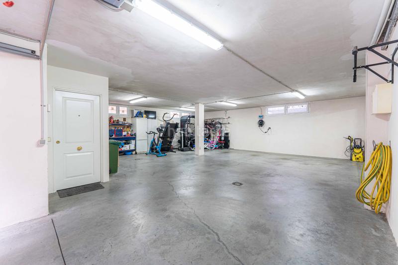 Foto 7e488a7b-7184-4625-b302-bfaf115692b4. Xalet amb xemeneia calefacció aparcament piscina a Arroyomolinos