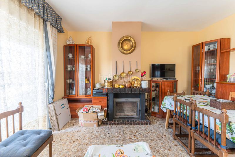 Foto 34c93df5-0bb3-433c-8341-c50c0bb7da6c. Casa amb xemeneia piscina a Batres