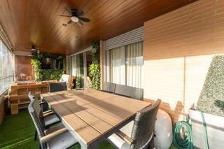 Pis  Calle de la comunidad canaria. Espectacular piso con terraza en urbanización lujosa de boadilla