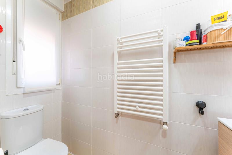 Foto 281cbfed-718e-4b39-82f3-7c9bb95d485b. Casa aparellada amb xemeneia calefacció aparcament piscina a Navalcarnero