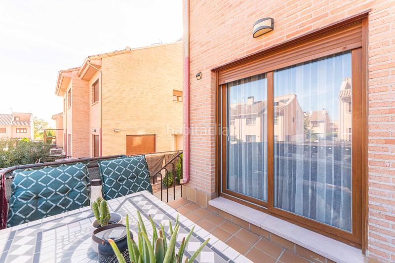 Foto d4585b6a-188f-49ac-94cf-a162cedee83d. Casa aparellada amb xemeneia calefacció aparcament piscina a Navalcarnero