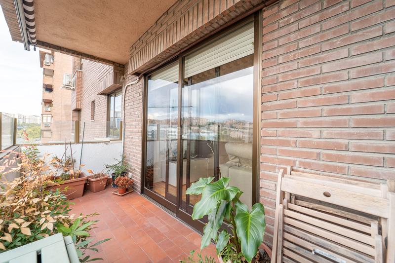 Foto e2fdcd67-8e85-47e8-95e1-f26da3a4cf99. Appartamento con riscaldamento parcheggio piscina in Madrid