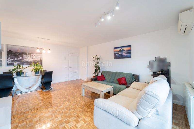 Foto f7446c9b-4138-4c94-987e-3c8e3bbb7799. Appartamento con riscaldamento parcheggio piscina in Madrid