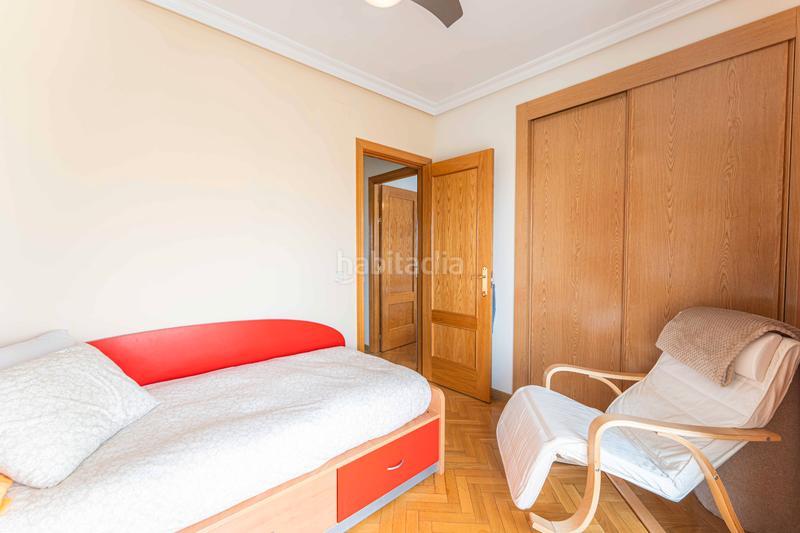 Foto 0c944c53-6552-44ad-97f7-49723a620a48. Casa bifamiliare con camino riscaldamento parcheggio piscina in Móstoles