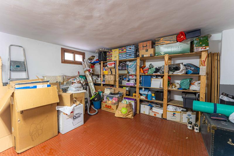 Foto 1ca3c5d4-1a5c-4adc-9323-8e7643b16b2d. Casa bifamiliare con camino riscaldamento parcheggio piscina in Móstoles