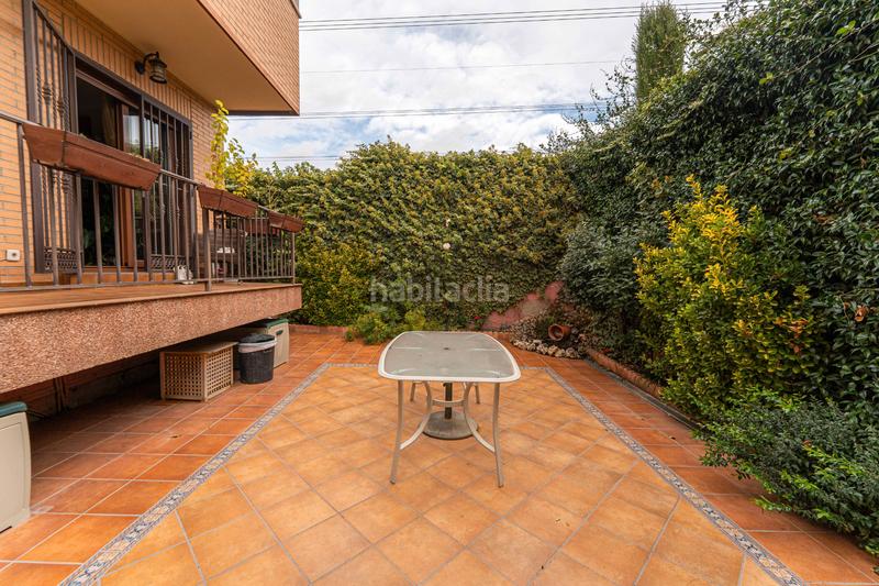 Foto 9235ed18-1714-4ad7-83b1-799219b09468. Casa bifamiliare con camino riscaldamento parcheggio piscina in Móstoles