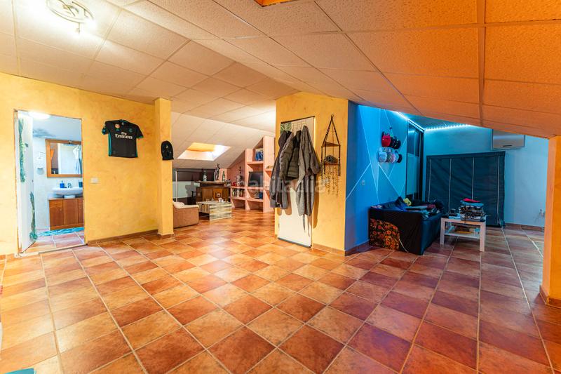 Foto 1e5eafad-639d-419d-ac8a-e944d7102503. Chalet con camino riscaldamento parcheggio in Álamo (El)