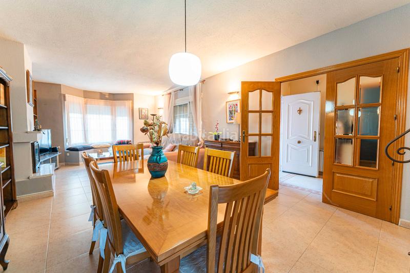 Foto 35632974-9f0e-43c0-93df-745bea4140f6. Chalet con camino riscaldamento parcheggio in Álamo (El)