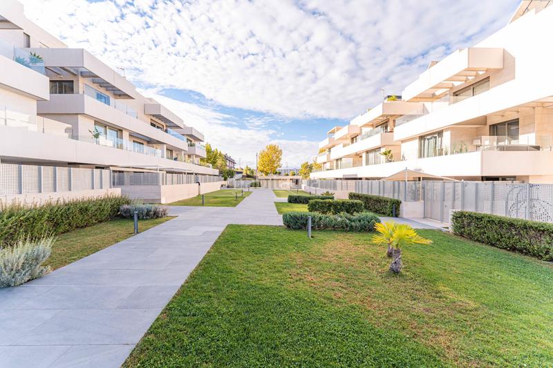 Foto 51bda475-0f1b-4510-a3d4-2a6a8805eefc. Rez-de-chaussée avec chauffage parking piscine dans Boadilla del Monte