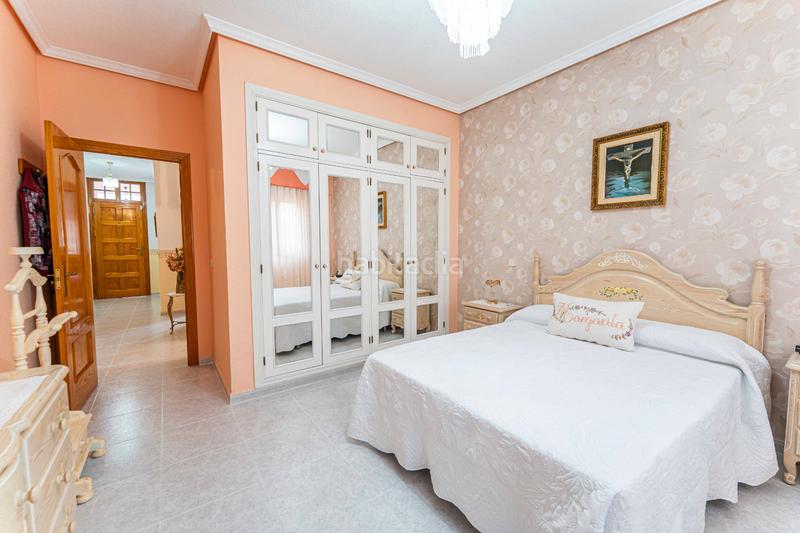 Foto e4ac45c5-0062-40ef-a350-097b7c9265bd. Casa a schiera con riscaldamento parcheggio in Covadonga - Los Manzanos Navalcarnero