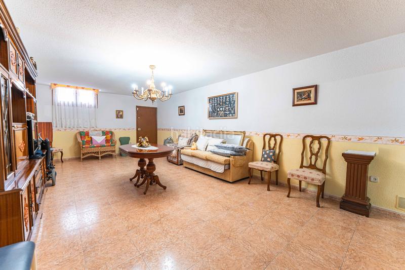 Foto ef36944e-e42f-4cef-bec7-75955bcfe73e. Semi detached house with heating parking in Covadonga - Los Manzanos Navalcarnero