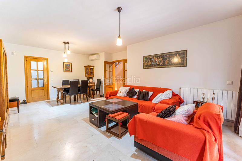 Foto 1d25997d-d4c0-4c61-9b7d-3e09c399de0d. Xalet amb calefacció aparcament piscina a El Pijorro Navalcarnero