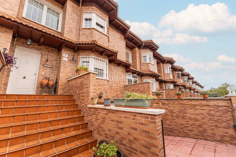 Foto 8c73a96f-4f3b-403b-8e6b-fce8a957613e. Xalet amb calefacció aparcament piscina a El Pijorro Navalcarnero