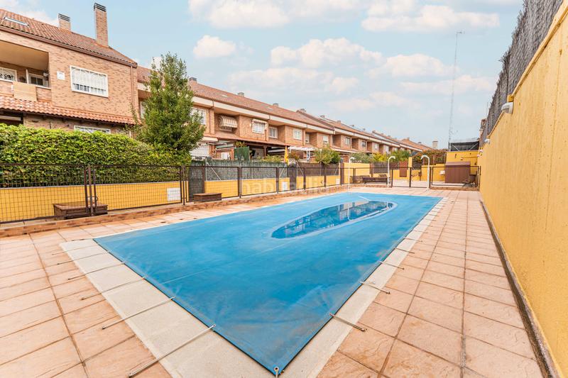 Foto dcbbd4fb-661e-4d88-97e7-56b4586ebcb7. Xalet amb calefacció aparcament piscina a El Pijorro Navalcarnero