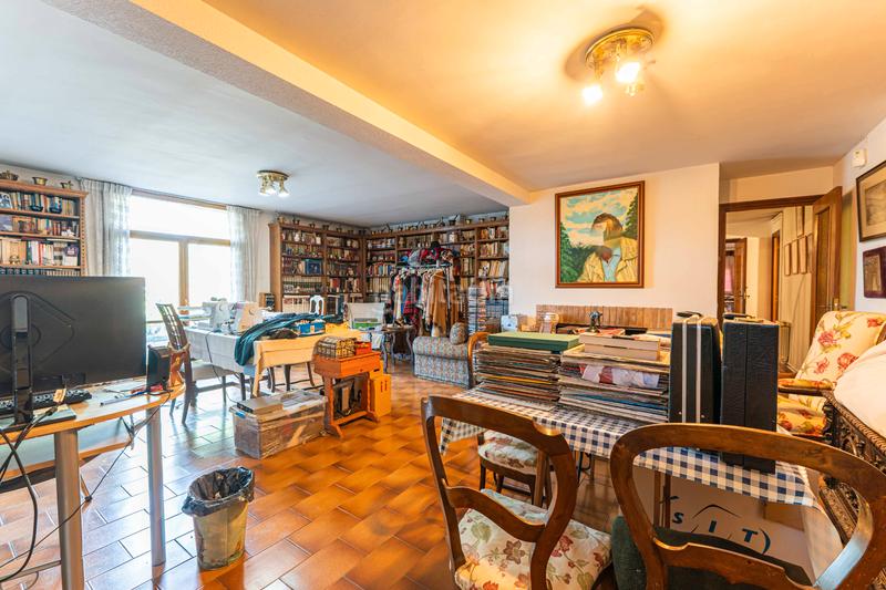 Foto 029ed8b7-dcad-4421-a241-063587038e7f. Chalet con camino riscaldamento parcheggio piscina in Boadilla del Monte