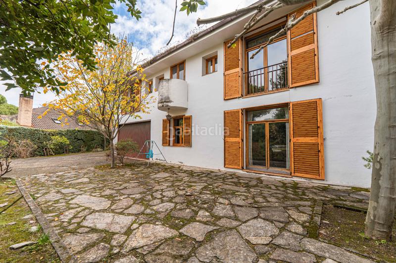 Foto 3caba3db-e7e9-4dc3-9af1-655176d5258e. Chalet con camino riscaldamento parcheggio piscina in Boadilla del Monte