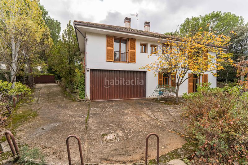 Foto 5c44e821-6226-4140-9cd5-f3e9b07eb1b3. Chalet con camino riscaldamento parcheggio piscina in Boadilla del Monte