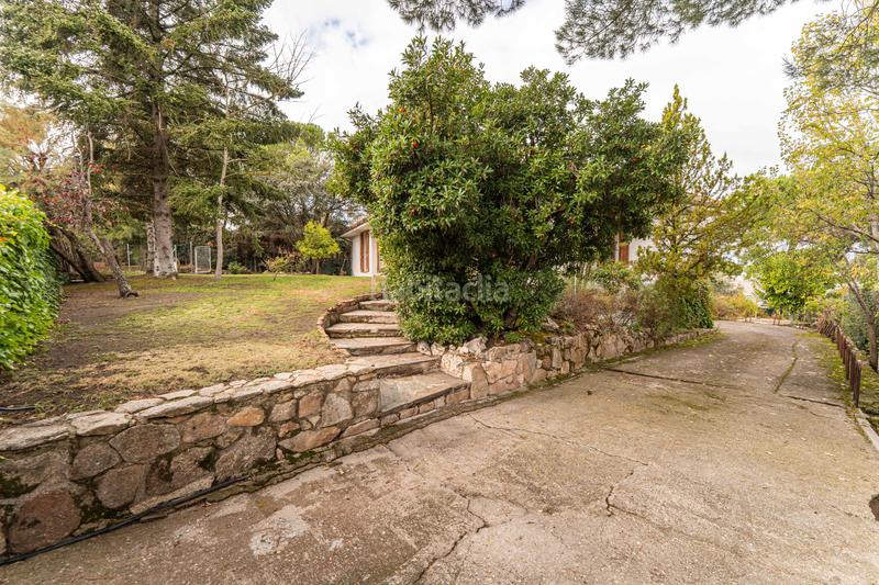 Foto 5d85396e-4fd8-4db3-960d-9ca9f93d10c3. Chalet con camino riscaldamento parcheggio piscina in Boadilla del Monte