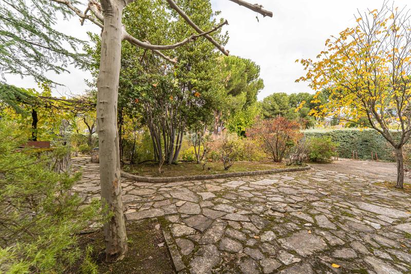 Foto 8a6fbdd2-b164-4339-a9f7-7d0975c6dac9. Chalet con camino riscaldamento parcheggio piscina in Boadilla del Monte