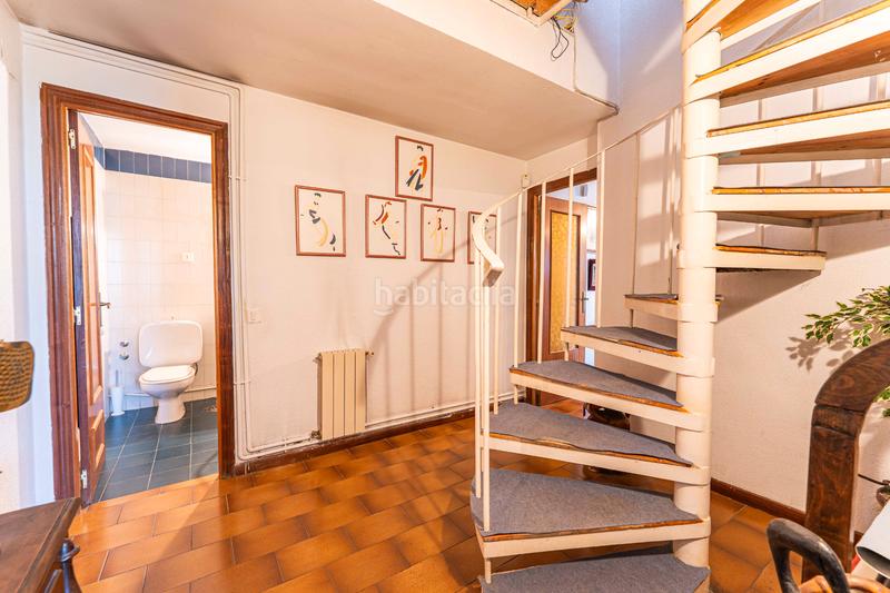 Foto d082476e-3542-4cc4-8f39-301b2e5fe45a. Chalet con camino riscaldamento parcheggio piscina in Boadilla del Monte