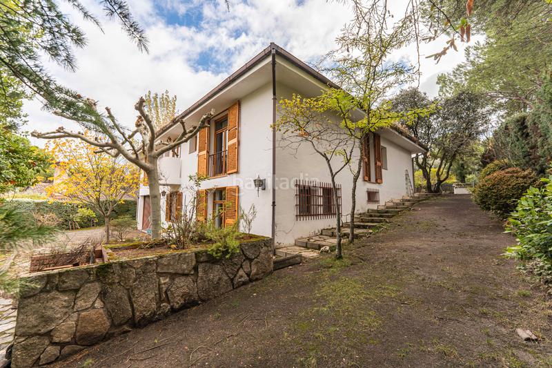 Foto d56f5a9f-36b6-49b9-b1f1-abdae3a25aa3. Chalet con camino riscaldamento parcheggio piscina in Boadilla del Monte