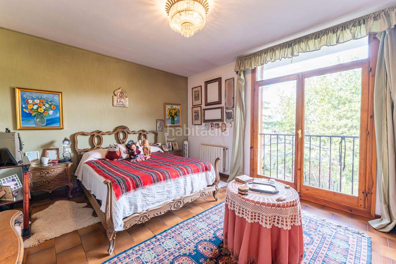 Foto fefb0c76-e947-4d09-8a17-5256a83b42a4. Chalet con camino riscaldamento parcheggio piscina in Boadilla del Monte