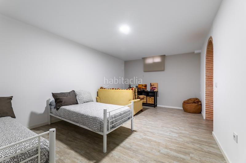 Foto 528ddef2-d7f2-44d4-933e-1492fa579949. Casa a schiera con riscaldamento parcheggio piscina in Arroyomolinos