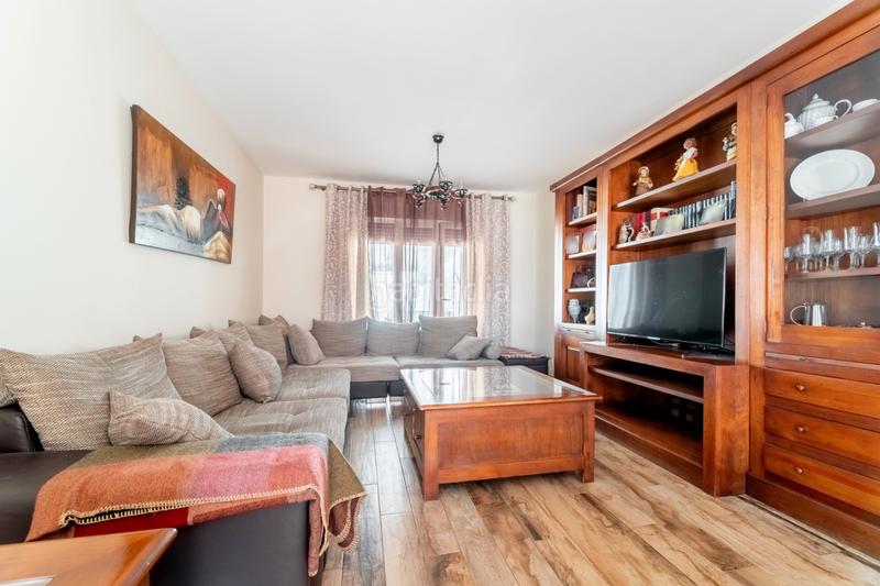 Foto f649b640-3067-4ec1-9b0f-c7be8bf73b13. Casa a schiera con riscaldamento parcheggio piscina in Arroyomolinos