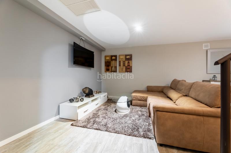 Foto ae140f7d-c1a1-4e92-a01f-3d4173d009d8. Casa adossada amb calefacció aparcament piscina a Arroyomolinos