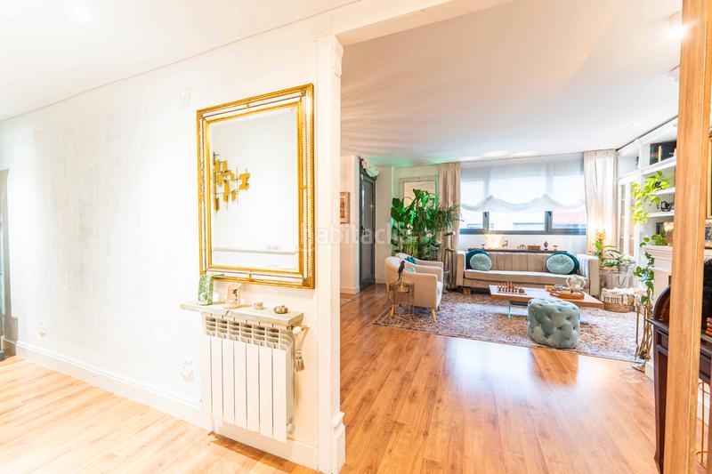 Foto 29309eb9-798b-4072-a1ee-f4c0fc8f12e2. Pis amb xemeneia calefacció aparcament piscina a Boadilla del Monte