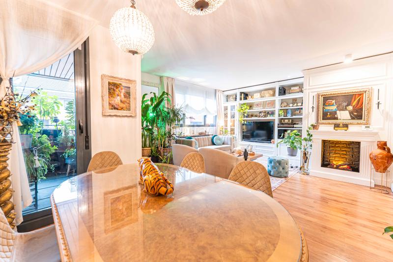 Foto 8bdf0e1e-ccd4-44a8-a2be-e25f49e3194b. Pis amb xemeneia calefacció aparcament piscina a Boadilla del Monte