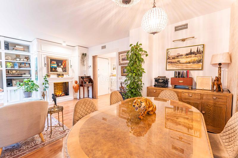 Foto d035bfc2-4f3e-4f26-aeef-9da6a453f655. Pis amb xemeneia calefacció aparcament piscina a Boadilla del Monte