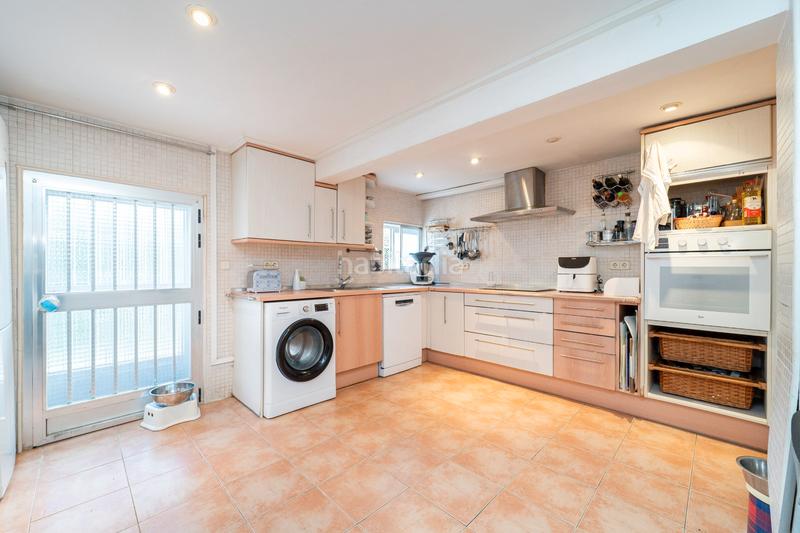 Foto 932b3c8e-8497-4b27-a79e-6240cfd4d15c. Maison avec parking piscine dans Parque Boadilla Boadilla del Monte