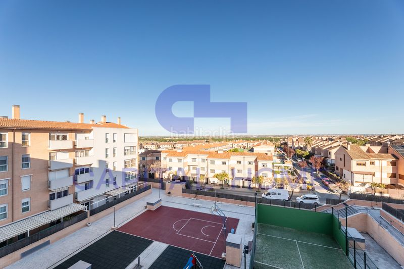 Foto 28964437-c7c2-400b-be67-a651328de466. Àtic amb calefacció aparcament piscina a La Dehesa - El Pinar Navalcarnero