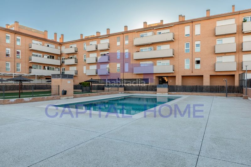 Foto 29d13309-bb27-4dbd-92af-6e92c53cb542. Àtic amb calefacció aparcament piscina a La Dehesa - El Pinar Navalcarnero