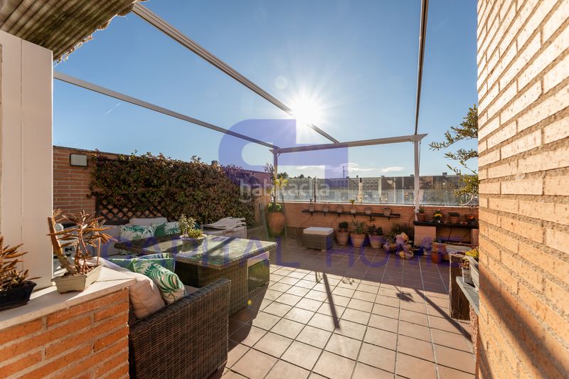 Foto be82fcd6-befc-4e67-ab60-50bf3fd5c3bc. Àtic amb calefacció aparcament piscina a La Dehesa - El Pinar Navalcarnero