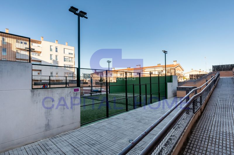 Foto e9b88154-c2d9-421d-b19c-a7ab4279688b. Àtic amb calefacció aparcament piscina a La Dehesa - El Pinar Navalcarnero