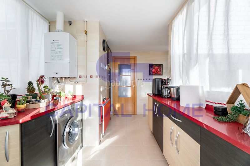 Foto f32e43f0-0e3c-4309-b3c9-8a0822713ef8. Àtic amb calefacció aparcament piscina a La Dehesa - El Pinar Navalcarnero