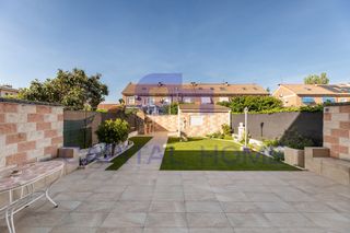 Xalet  Avenida virgen de las nieves. ¡¡capital home vende en exclusiva espectacular chalet!!