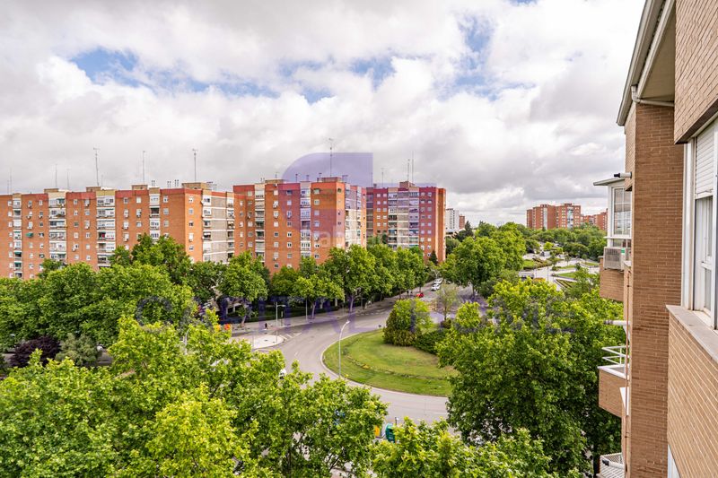 Foto 66e56460-69d2-4499-82db-1c8022cffd1f. Duplex avec chauffage parking piscine dans Prado de Santo Domingo Alcorcón