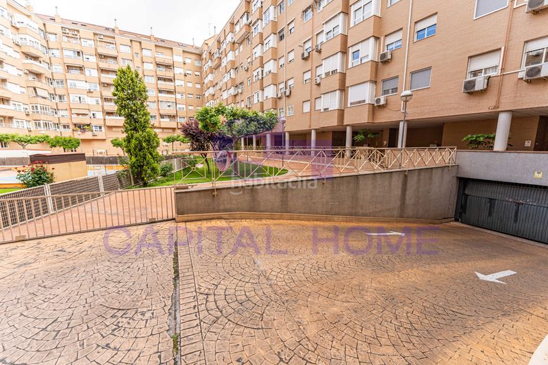 Foto d8f6a213-7ea6-4fc6-83eb-bfbdcd873a0d. Duplex avec chauffage parking piscine dans Prado de Santo Domingo Alcorcón