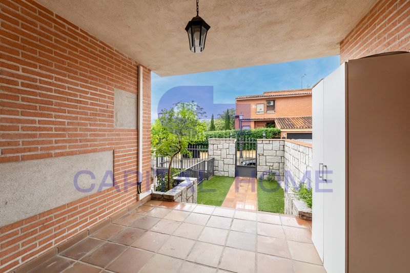 Foto 0421c587-64c9-43d3-91c6-b8e93c229f43. Casa adossada amb calefacció aparcament a Covadonga - Los Manzanos Navalcarnero
