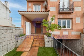 Casa adossada  Calle de gijon