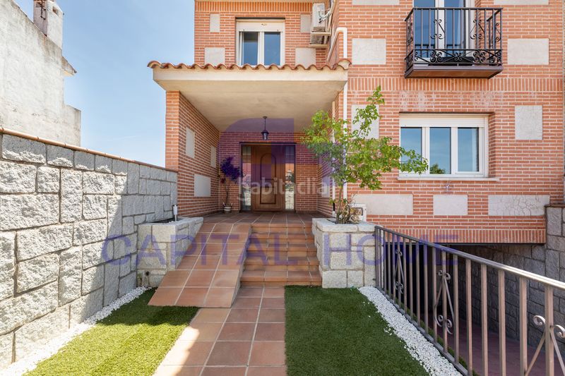 Foto cbf47b6c-a78d-4ba3-aedf-1a4d65a7f663. Casa adossada amb calefacció aparcament a Covadonga - Los Manzanos Navalcarnero