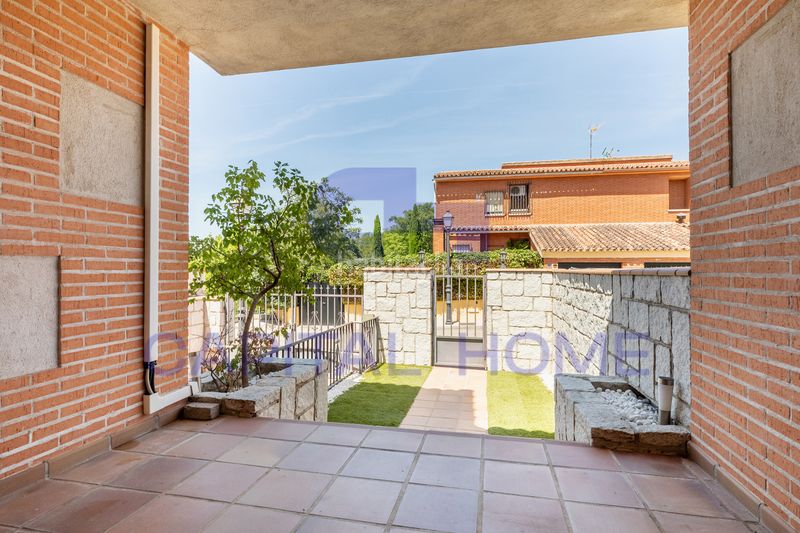 Foto ccbdaab1-d32b-4502-a6c8-4ab48eb4223b. Casa adossada amb calefacció aparcament a Covadonga - Los Manzanos Navalcarnero