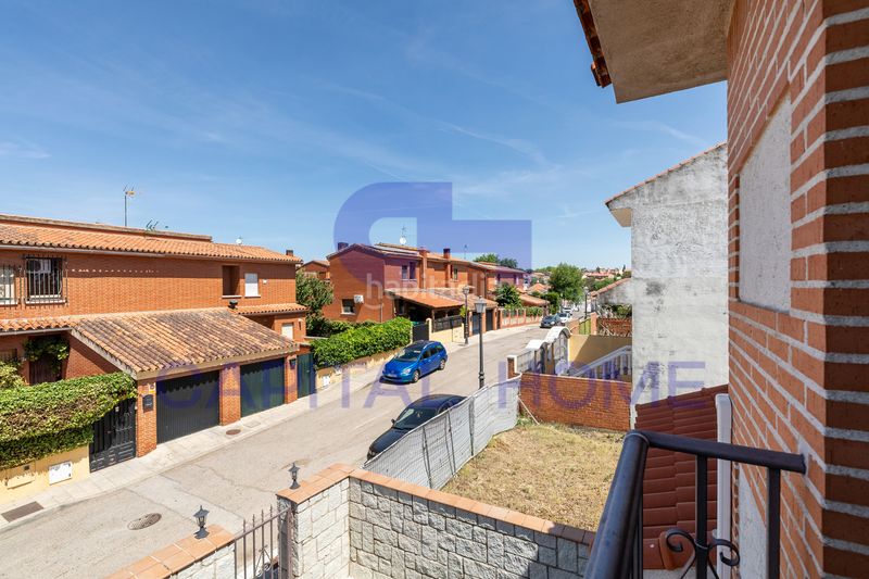 Foto f99b0ce9-3802-45b6-a719-924a794004d3. Casa adossada amb calefacció aparcament a Covadonga - Los Manzanos Navalcarnero
