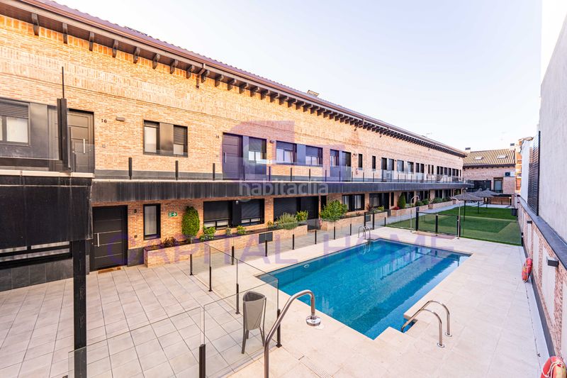Foto ca03c68c-c751-487f-8959-b718e60e6dfb. Dúplex amb calefacció piscina a Centro Navalcarnero