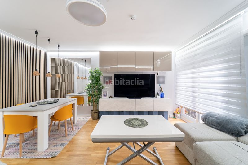 Foto 7e9fa280-06f5-4d62-8b03-26b6751139d1. Dúplex amb calefacció aparcament piscina a Sevilla la Nueva